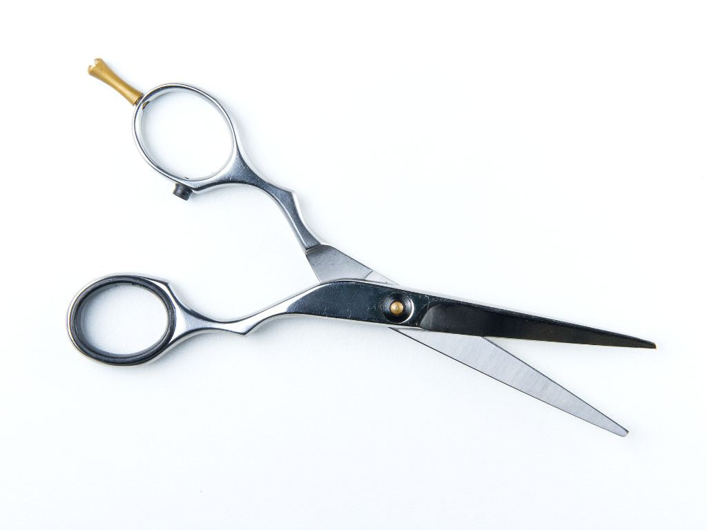 How Often Should You Really Trim Your Hair When Growing it Out?